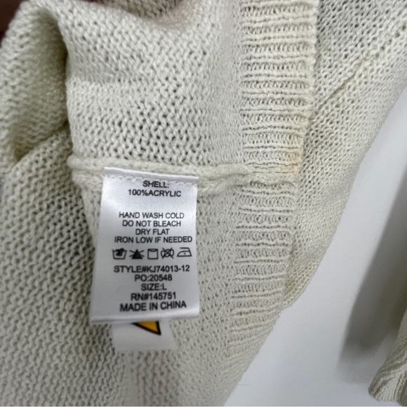 NWT Peach Love Cardigan Sweater Pockets Stars Open Front White & Gray SZ Large - Picture 6 of 6